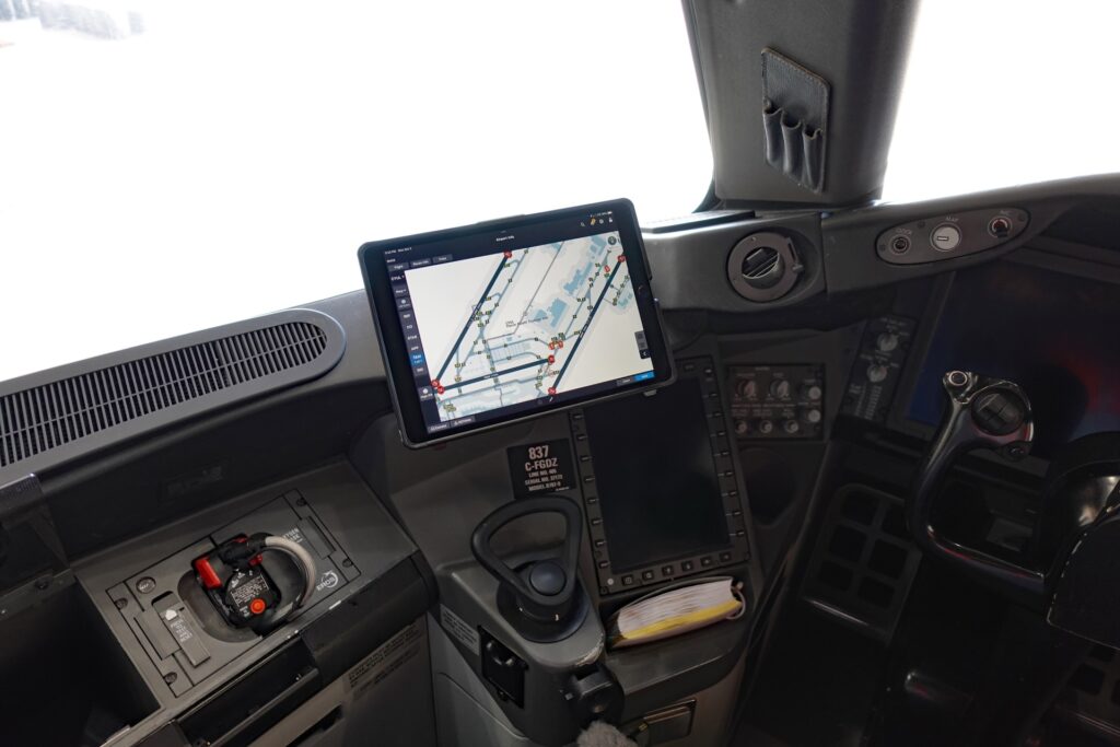 Boeing 787 cockpit